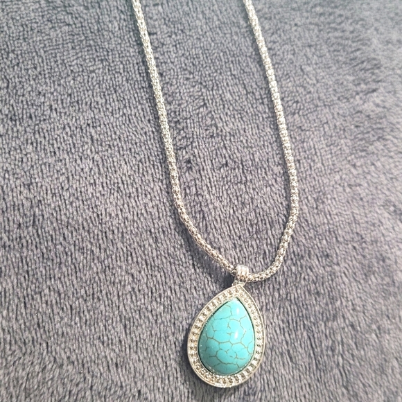 Necklace - Picture 7 of 8